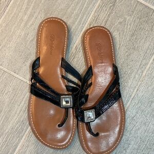 Brighton Black Patent Leather Jeweled  Women's Thong Sandals Sz 9M #R 7631
